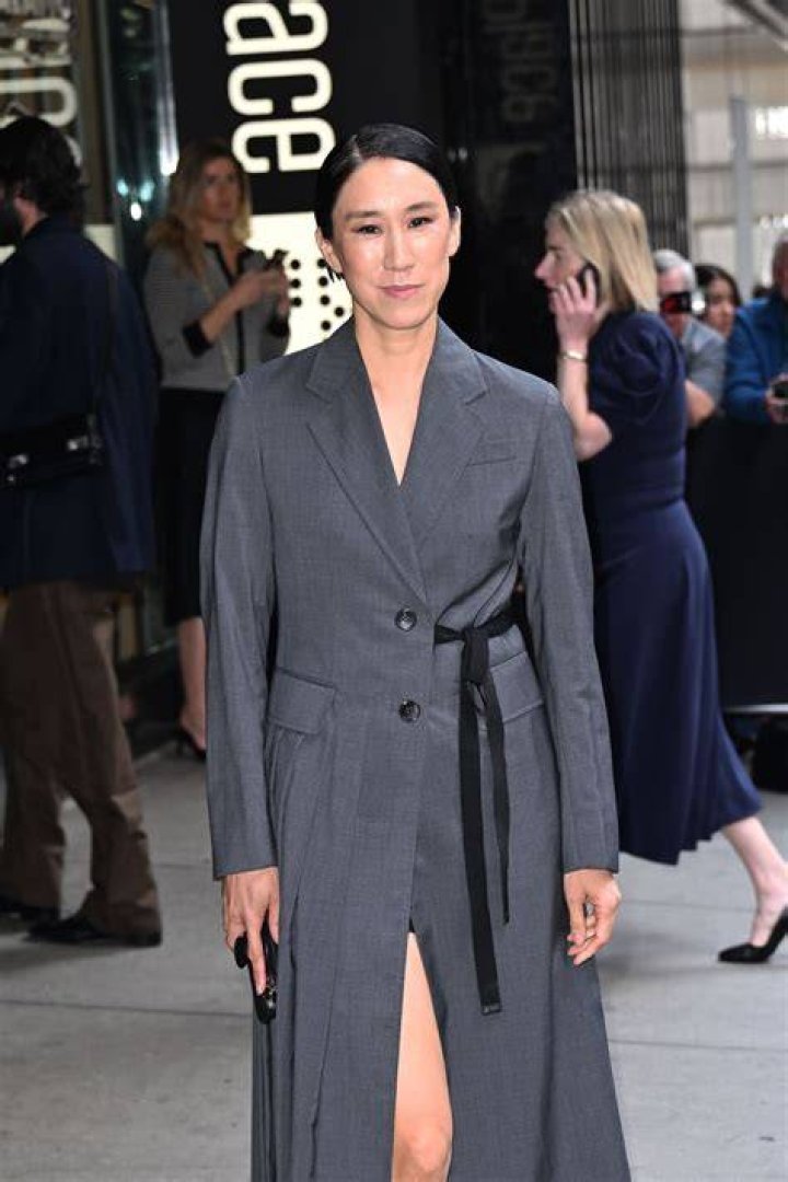 Eva Chen at New York Fashion Week SS 2016 by STYLEDUMONDE Street Style
