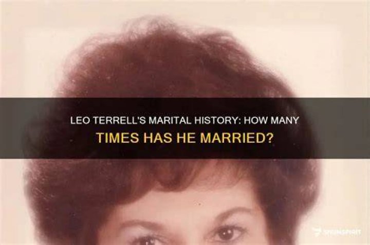 Leo Terrell 1 A married couple had their photo taken sepa&hellip; Flickr
