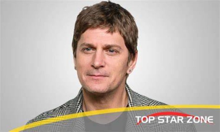 Rob Thomas Net Worth 2023 Wiki Bio, Married, Dating, Family, Height