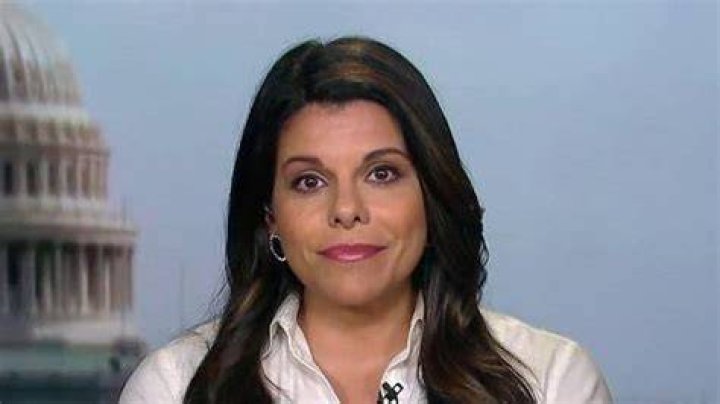 Unveiling Vivian Salama's Journalistic Odyssey Through Her Wikipedia Page